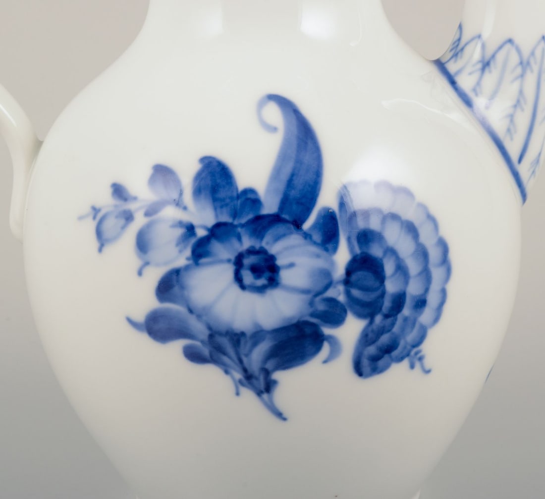 Royal Copenhagen Blue Flower Braided. Coffee Pot. Approx. 1930. - 4