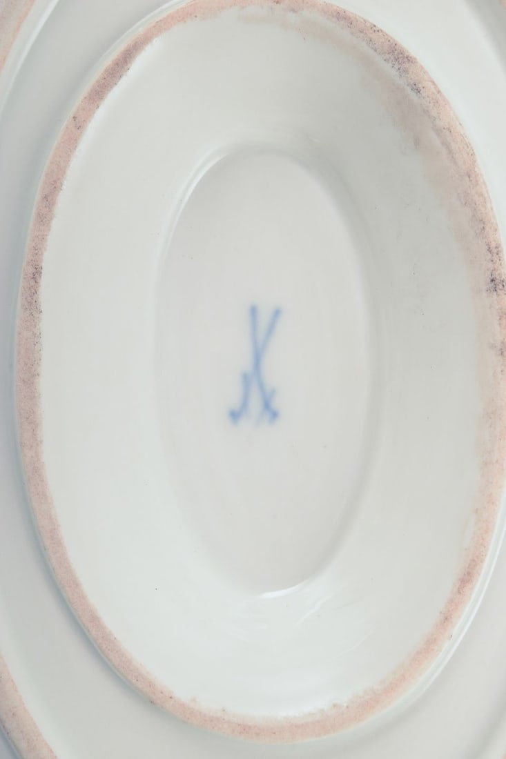 Meissen, Germany, porcelain sauce boat on foot. Approx. 1920. - 7