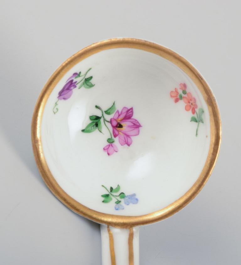 Meissen, Germany, mustard pot with original spoon. Ca. 1920. - 8