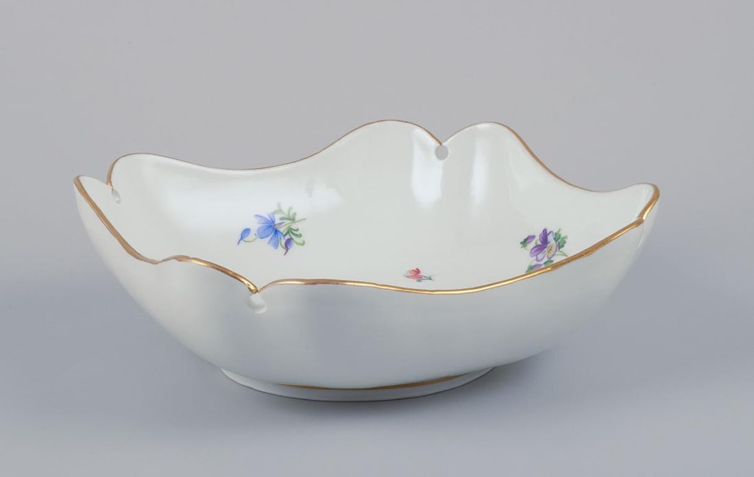 Meissen, Germany, two square porcelain bowls. Approx. 1920s - 3