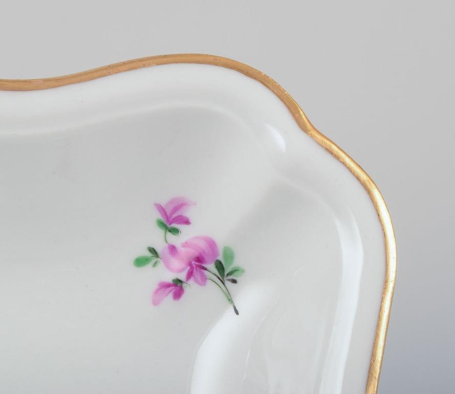 Meissen, Germany. Two shallow square bowls with polychrome floral motifs. Approx. 1920s. - 7