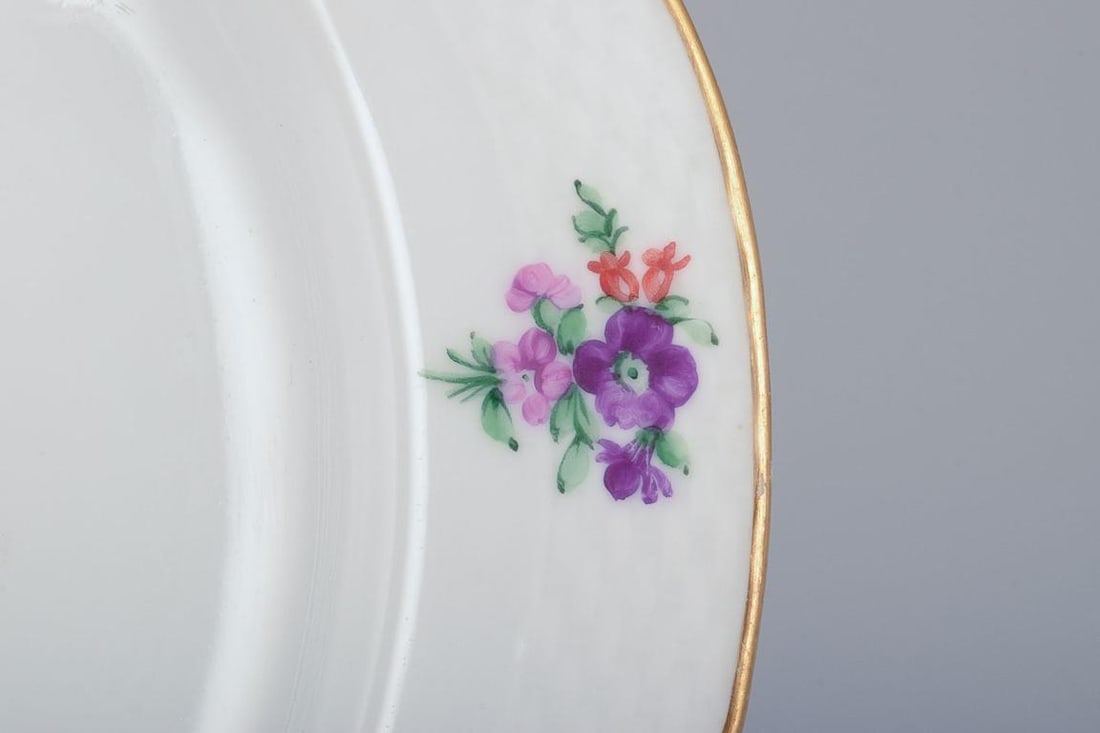 Royal Copenhagen Saxon Flower, very large oval serving platter in porcelain. Early 20th C. - 5