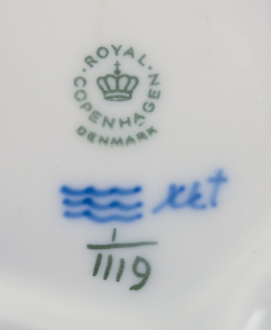 Royal Copenhagen Blue Fluted Full Lace, large teapot in porcelain - 10
