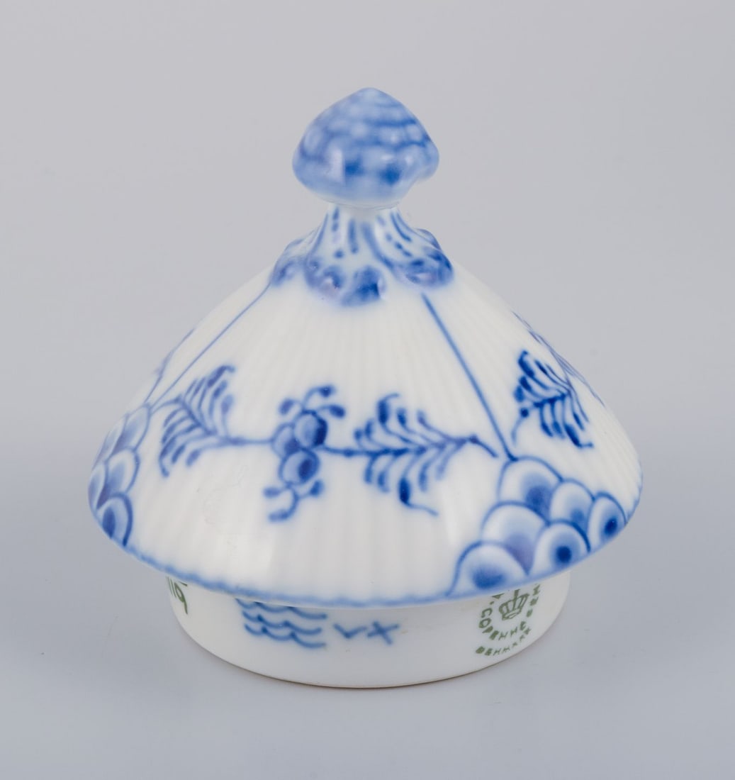 Royal Copenhagen Blue Fluted Full Lace, large teapot in porcelain - 4