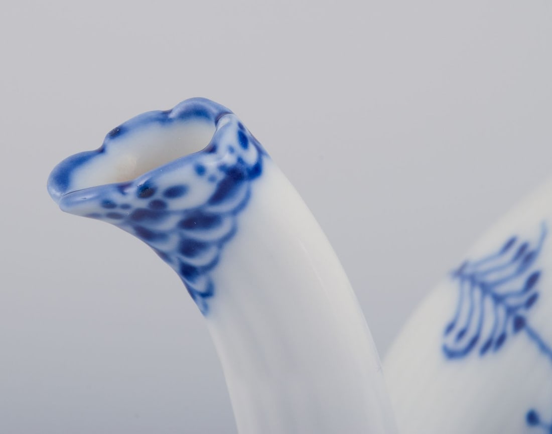Royal Copenhagen Blue Fluted Full Lace, large teapot in porcelain - 6