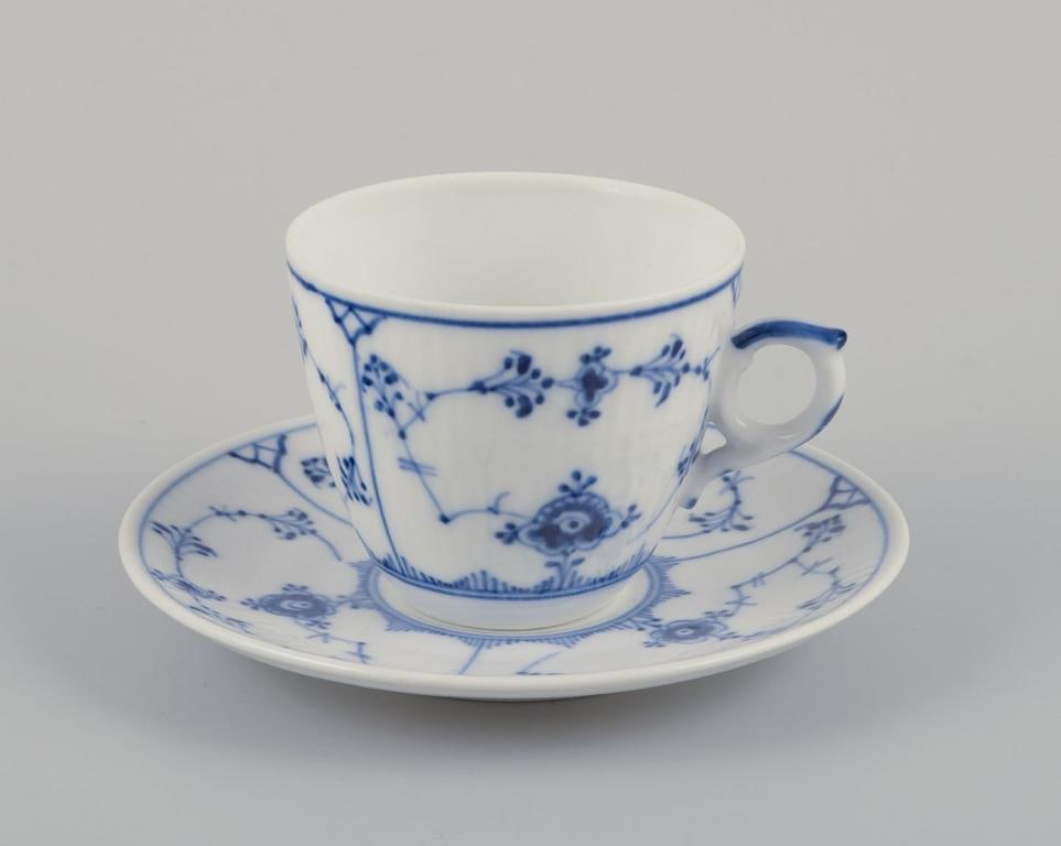 Royal Copenhagen Blue Fluted Plain. A set of four coffee cups with saucers. 1960s/1970s. - 3