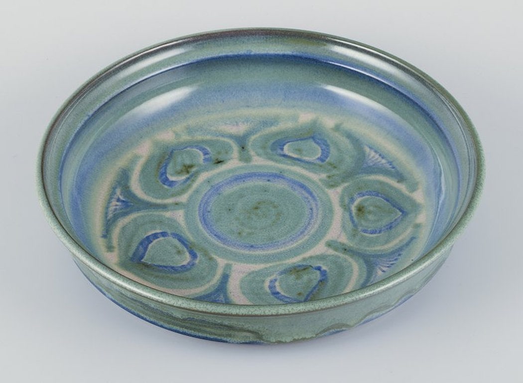 Danish ceramicist. Large ceramic bowl. Ca. 1970s. - 3