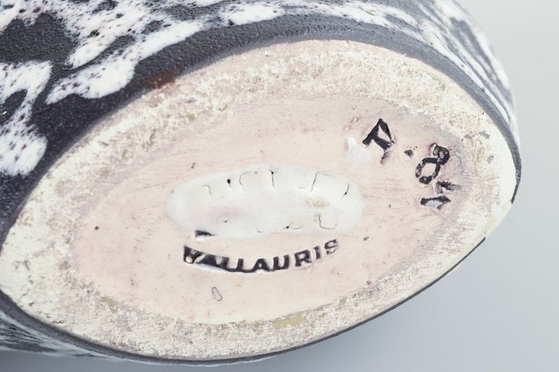 Vallauris, France. Ceramic vase in brutalist style. 1960s/70s. - 8