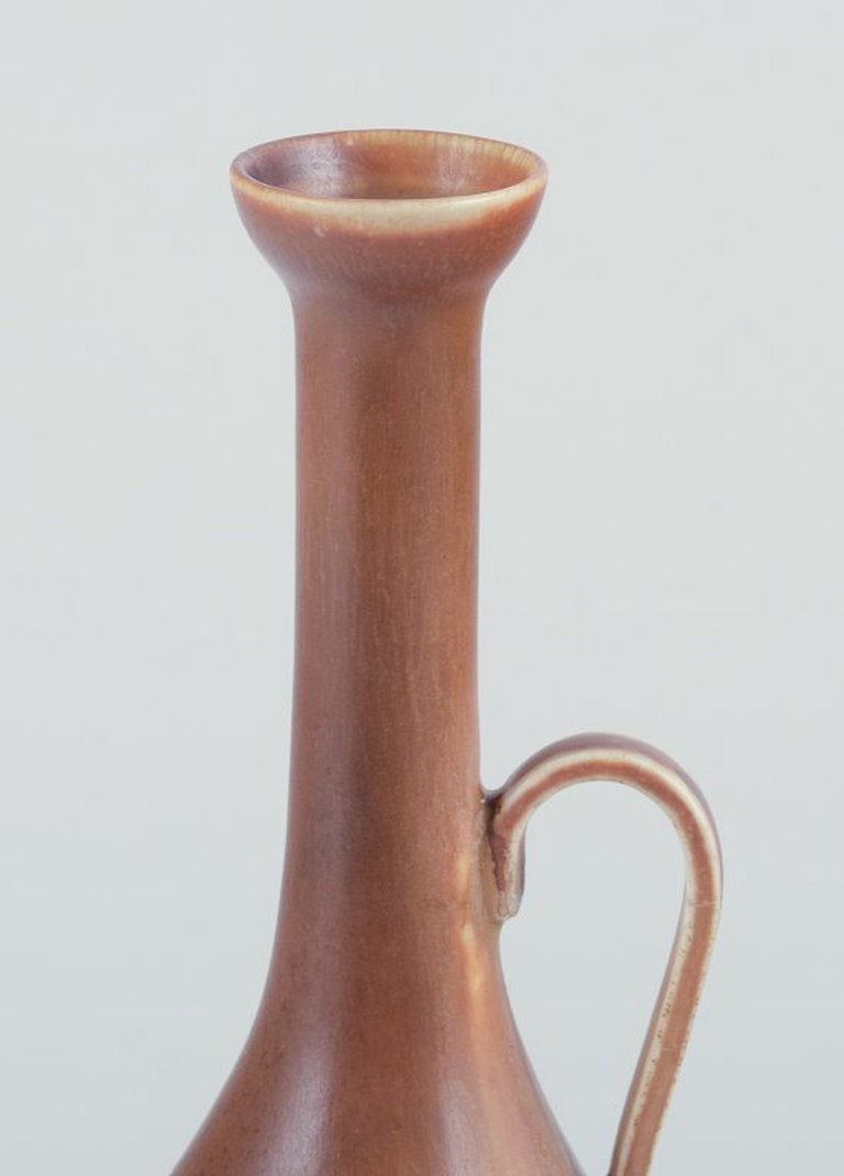 Berndt Friberg for Gustavsberg, Studiohand. Ceramic jug with handle. 1940s. - 3
