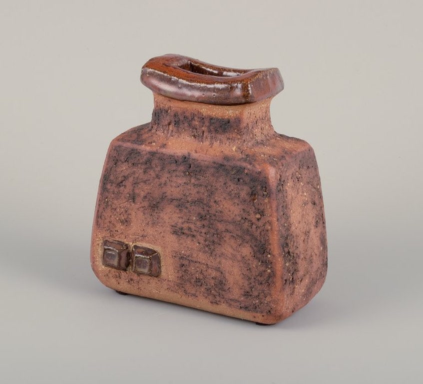 Curt Magnus Addin, Swedish ceramist. Own studio. Unique ceramic vase in a modernist style. Chamotte - 3