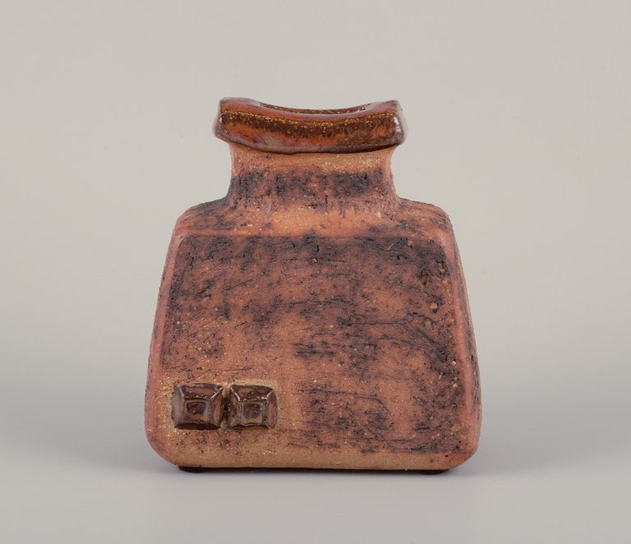 Curt Magnus Addin, Swedish ceramist. Own studio. Unique ceramic vase in a modernist style. Chamotte - 4