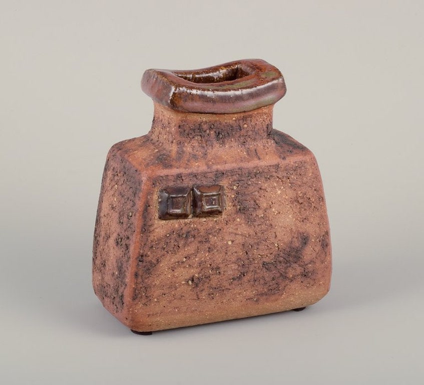 Curt Magnus Addin, Swedish ceramist. Own studio. Unique ceramic vase in a modernist style. Chamotte - 7