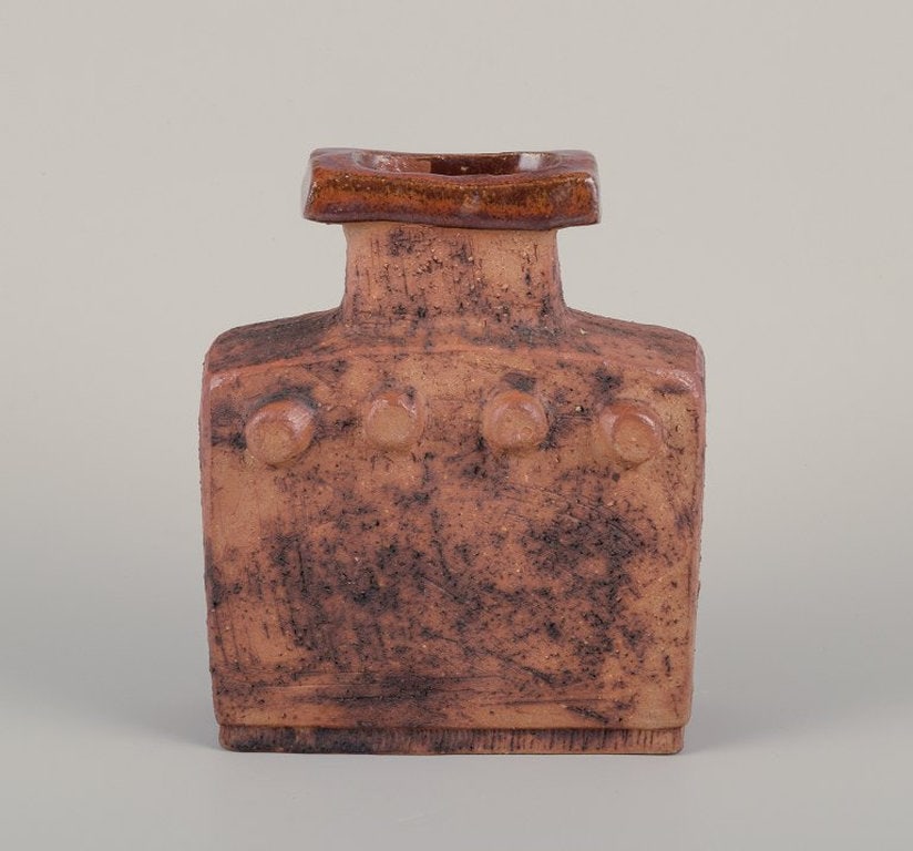 Curt Magnus Addin, Swedish ceramist. Own studio. Unique ceramic vase in a modernist style. Chamotte - 4