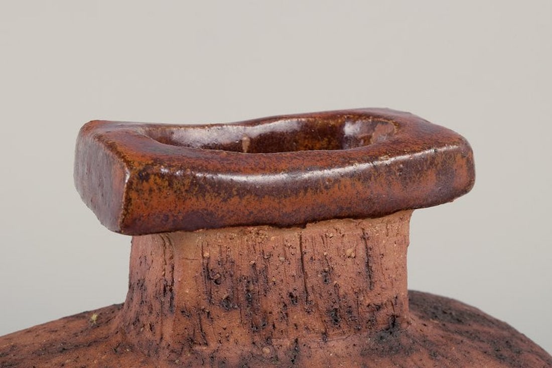Curt Magnus Addin, Swedish ceramist. Own studio. Unique ceramic vase in a modernist style. Chamotte - 6
