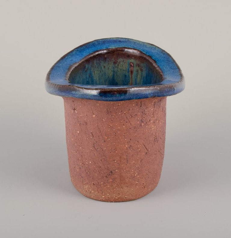 Curt Magnus Addin, Swedish ceramist. Own studio. Unique ceramic vase in a modernist style. Chamotte - 5