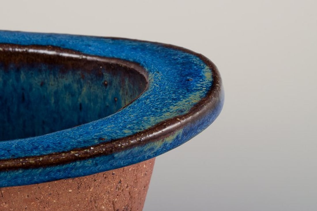 Curt Magnus Addin, Swedish ceramist. Own studio. Unique ceramic vase in a modernist style. Chamotte - 8