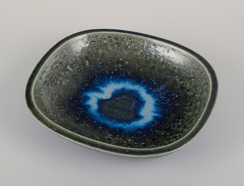 Annelise and Per Linnemann-Schmidt for Palshus, Denmark. Large and rare unique ceramic bowl with - 3