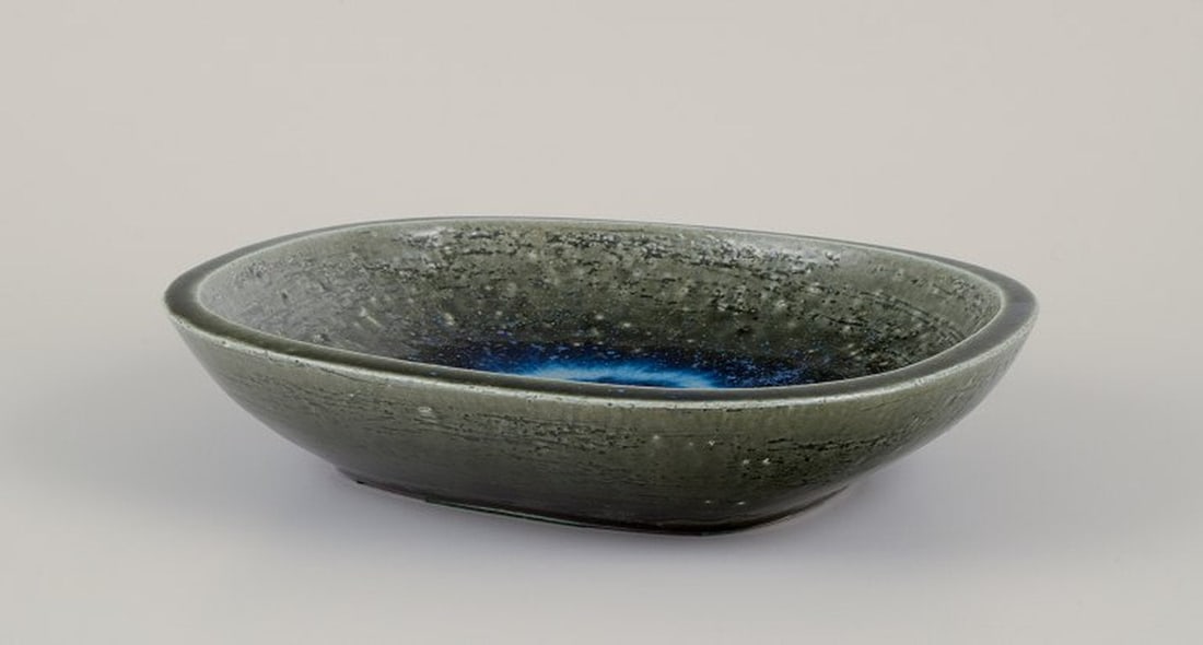 Annelise and Per Linnemann-Schmidt for Palshus, Denmark. Large and rare unique ceramic bowl with - 4