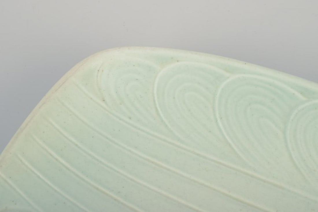 Rörstrand, Sweden. Large ceramic bowl in a modernist design. Rare model. Glaze in light green - 7