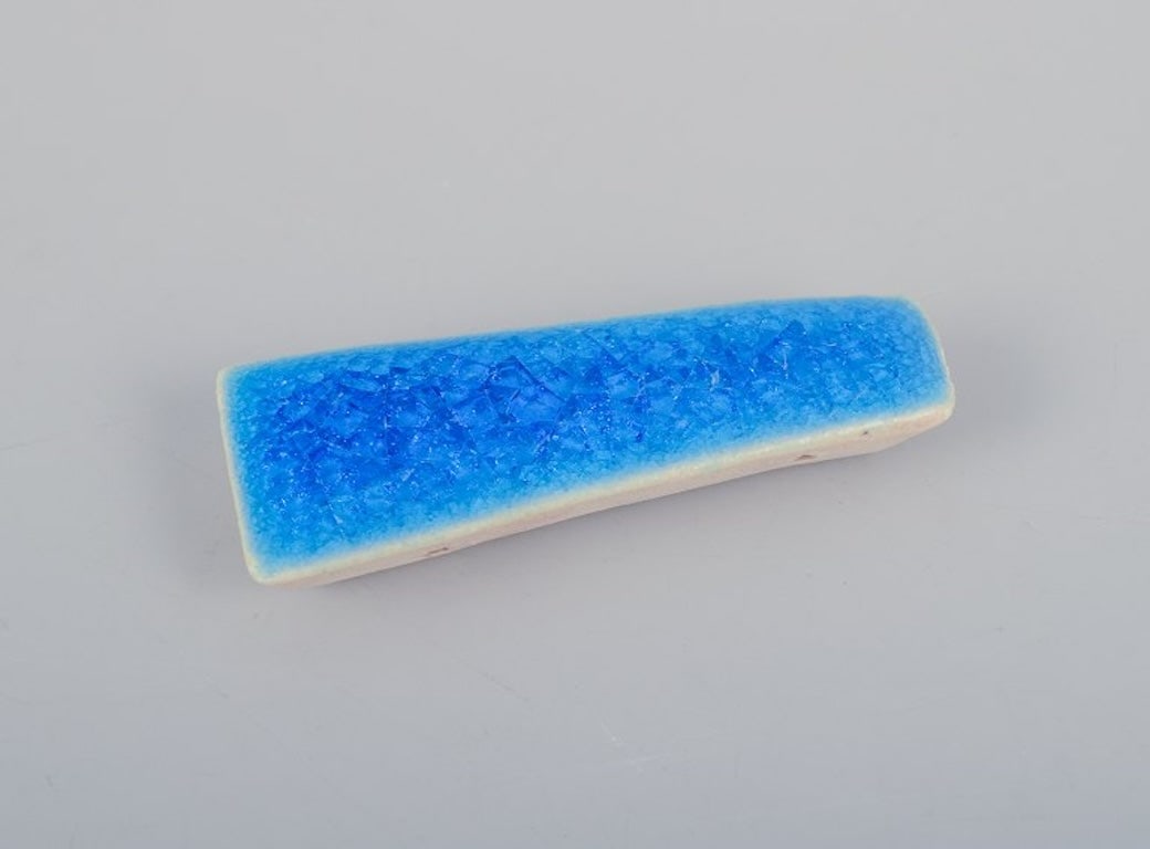 Ole Bjørn Krüger, Danish sculptor and ceramicist. Ten unique brooches in glazed stoneware - 7
