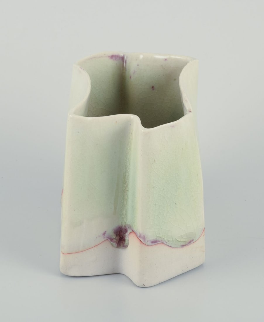 Danish studio ceramicist. Ceramic vase with glaze in light tones. Ca. 1980s. - 5