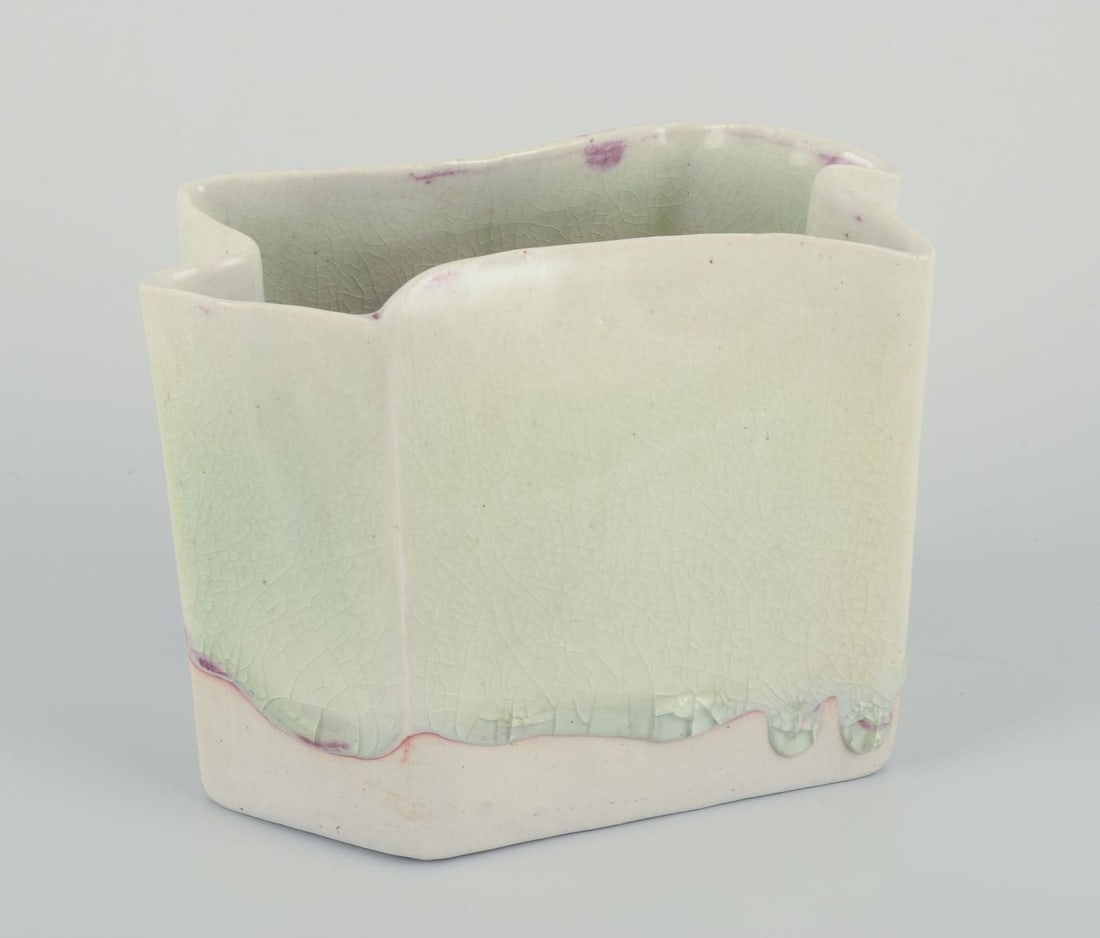 Danish studio ceramicist. Ceramic vase with glaze in light tones. Ca. 1980s. - 6