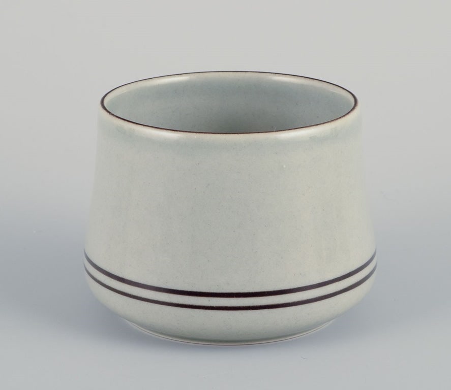 Bing & Grøndahl ”Colombia”. Four pairs of coffee cups & saucers in stoneware, with - 7