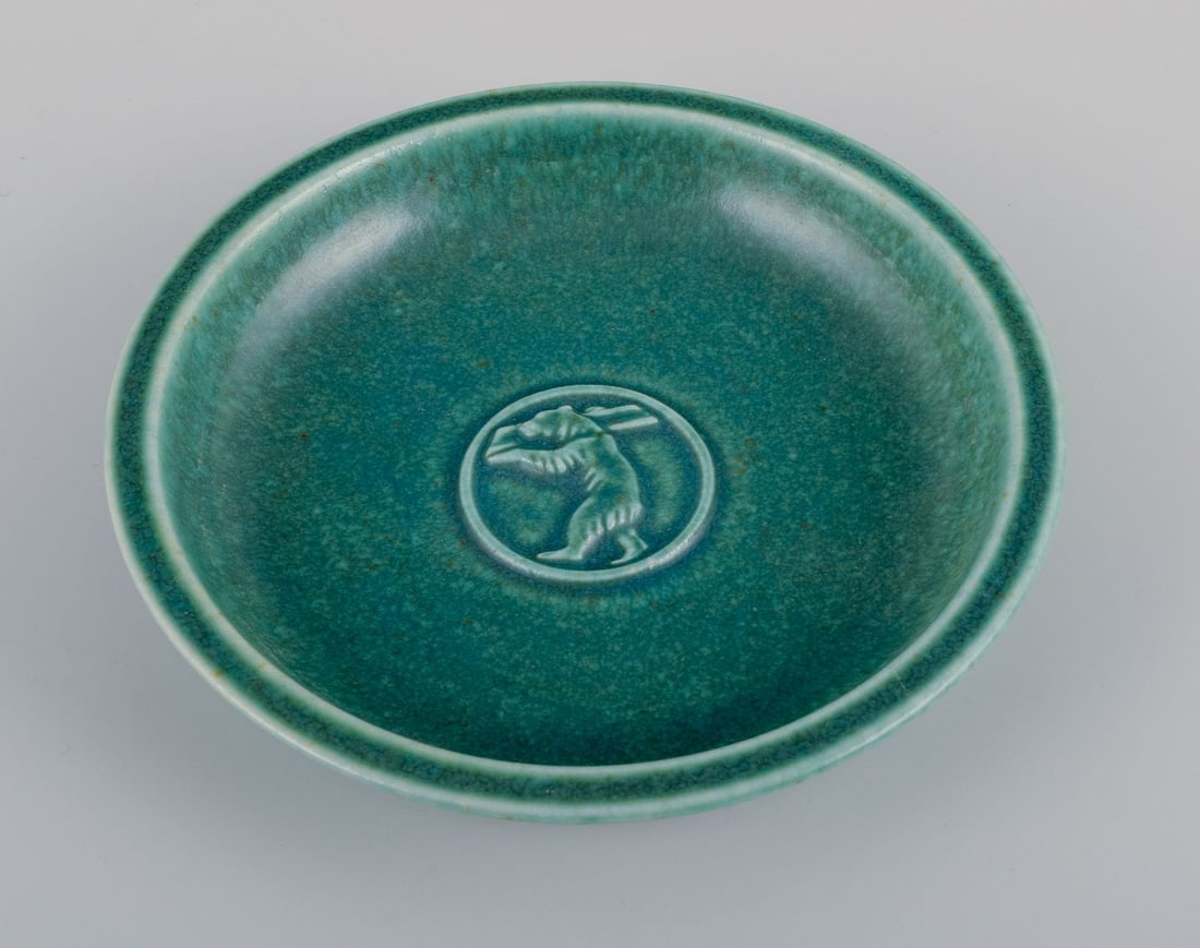 Saxbo, Denmark. Small ceramic bowl with a motif of a standing bear. Mid-20th C. - 3