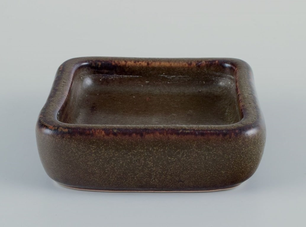 Eva Stæhr-Nielsen for Saxbo, Denmark. Ceramic bowl with aubergine glaze. - 4