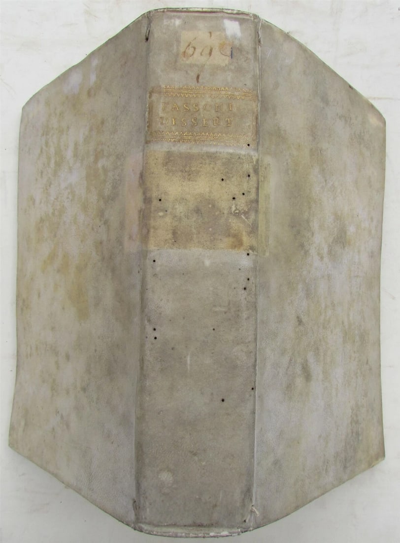 1760 VELLUM BINDING BEATITUDINE ANTE CHRITSI MORTEM OPUS ANTIQUE: De piorum in sinu Abrahae beatitudine ante Christi mortem opus Liberati Fassoni ex ordine Scholarum piarum Printed in Rome in 1760 Very good condition. Some soiling of the vellum Size 7 3/4 by 10