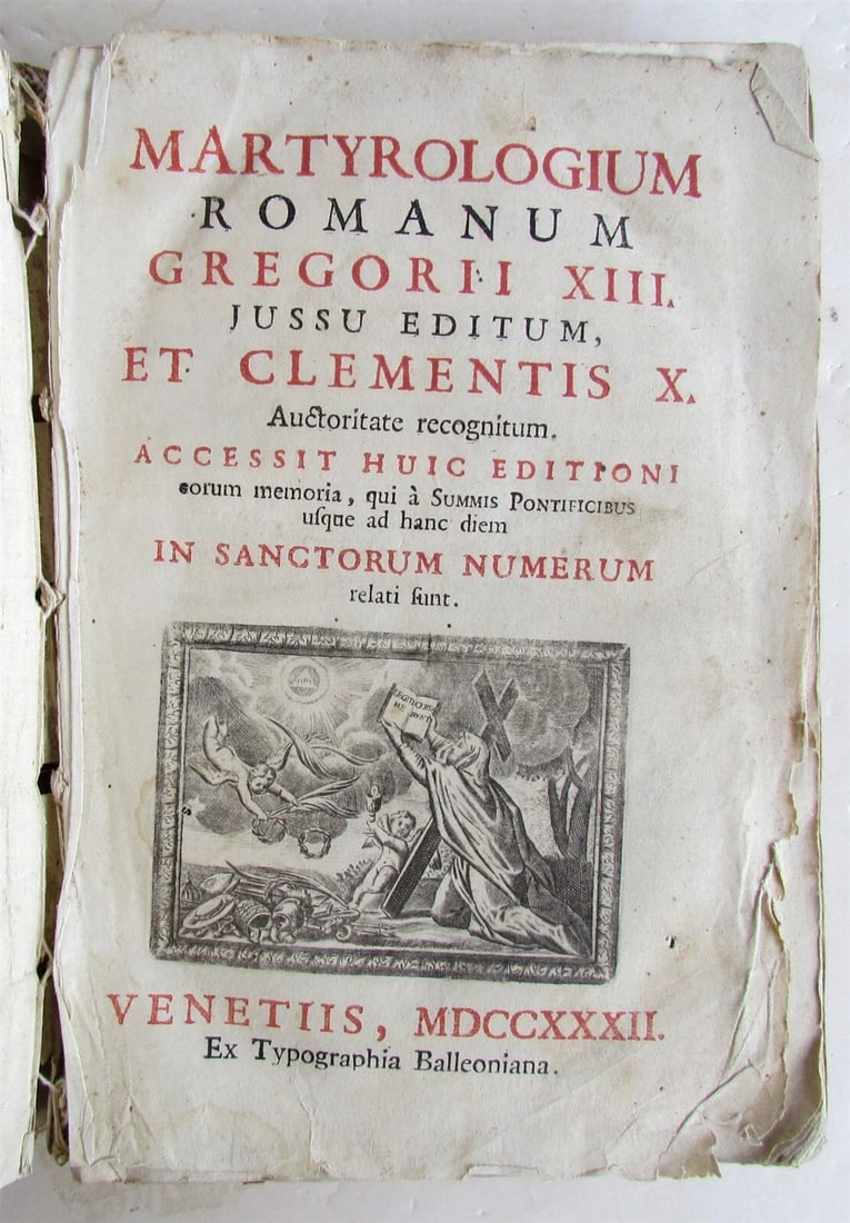 1732 ROMAN MARTIROLOGY antique VELLUM BOUND MARTIROLOGIUM ROMANUM: MARTIROLOGIUM ROMANUM GREGORII XIII JUSSU EDITUM Venice, 1732 Size 6.5 by 9.5" Vellum binding. Very good condition of pages, worn binding, damage to the back end-paper Text in Latin ------------------