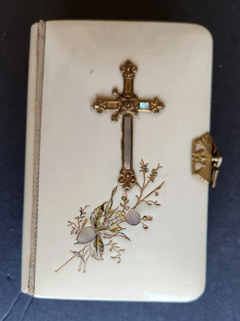 1890s PRAYER BOOK in GERMAN antique NICE BINDING w/ APPLIED BRASS CROSS: BROT DES LEBENS (Bread of Life) Vollstandiges Andachtsbuch fur die Verehrer des allerheil. Altarssakramentes (Complete Prayer Book for the Adores of the Most Holy Sacrament of the Altar) by A.Leutner 