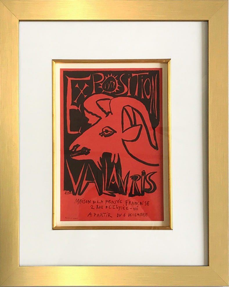 Pablo Picasso Lithograph 68 Expo 1952 Art in posters framed: Title: Exposition vallauris 1952 Artist: Pablo Picasso Country: Spain Medium: Lithograph Marks: Not signed, not numbered Paper size: 12.50 X 9.50 inch Printed: 1959 by Mourlot Freres, France Provenanc
