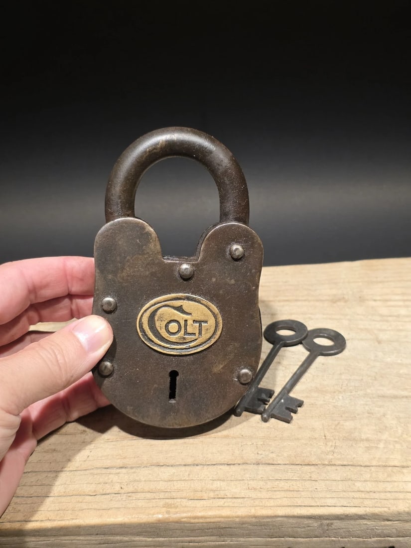 5" Cast Iron Colt Firearms Ammo Box Padlock Lock - 4