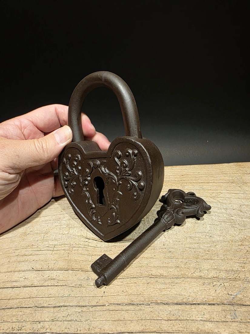 Cast Iron Heart Bridge Padlock Lock & Key - 11