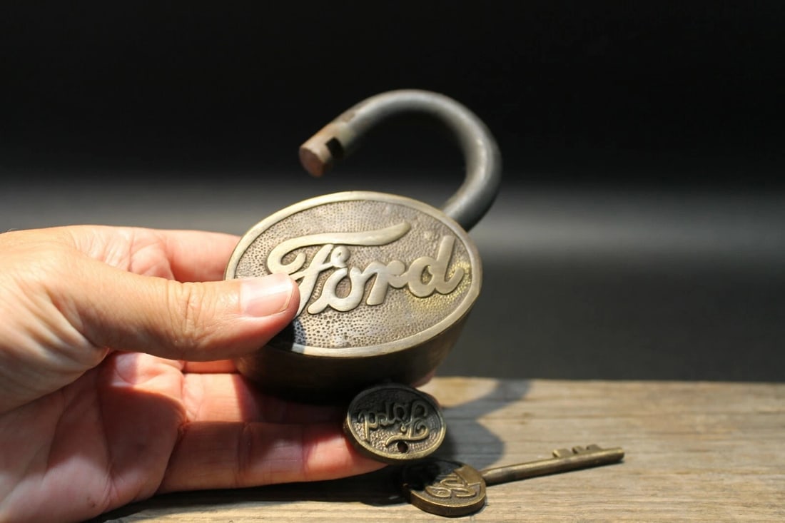 Brass & Iron Trunk Chest Box Ford Lock Padlock - 10
