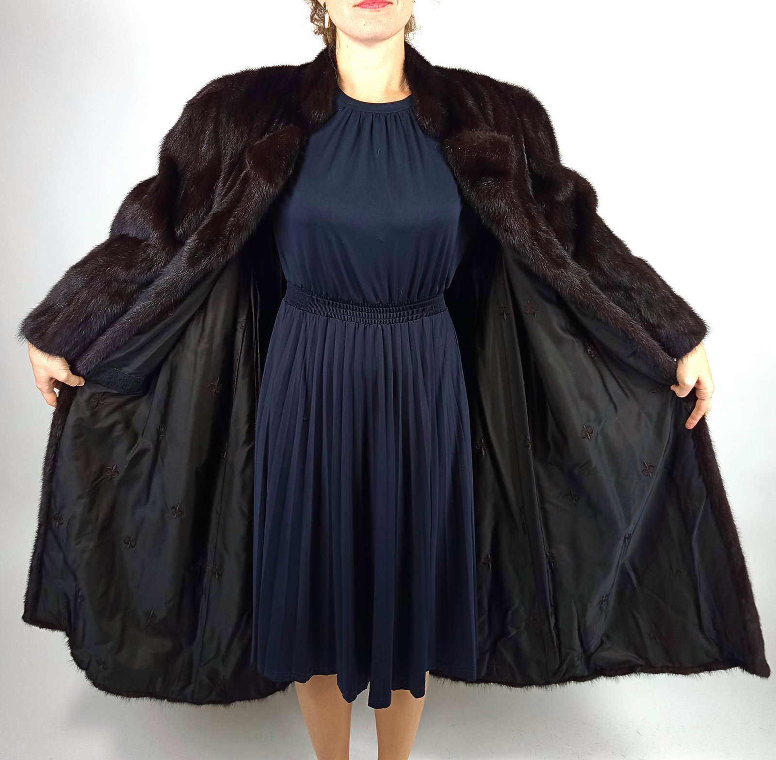 LONG MAHOGANY MINK FUR COAT EU: XL ; US: 18 - 9