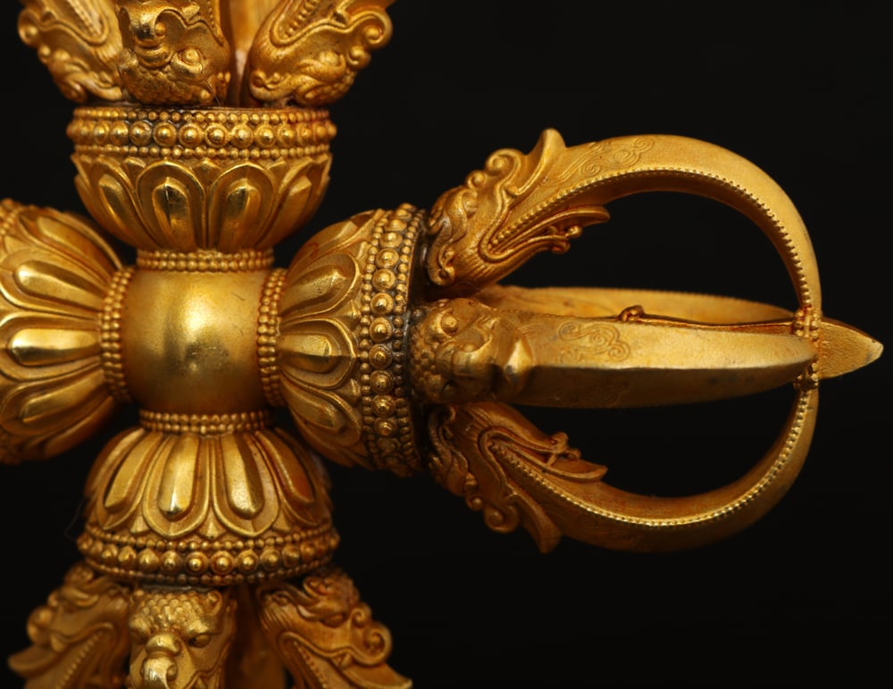 Vintage Gilt Gold Copper Pestle Xiangmo Statue - 7
