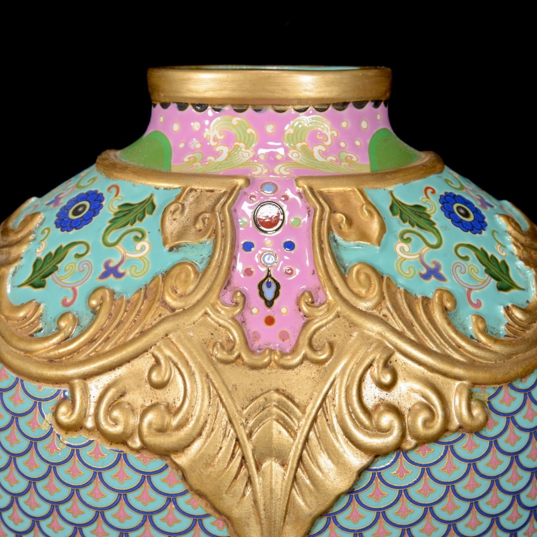 Gilt Gold Porcelain Vase Fish w Qianlong Mark - 4