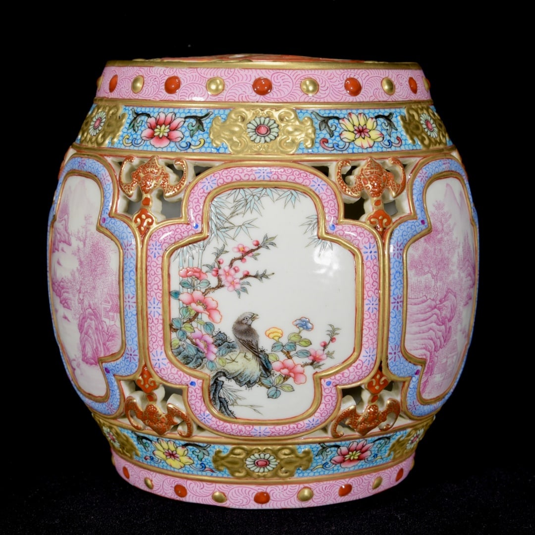 Gilt Gold Famille Rose Porcelain Small Drum Statue Flower Bird Design: Title: Gilt Gold Famille Rose Porcelain Small Drum Statue Flower Bird Design Origin: Chinese Date/Period: After1860 Materials: Porcelain Dimensions: 140x150(mm) 5.51x5.91(inches) Reserve: $1,389.00
