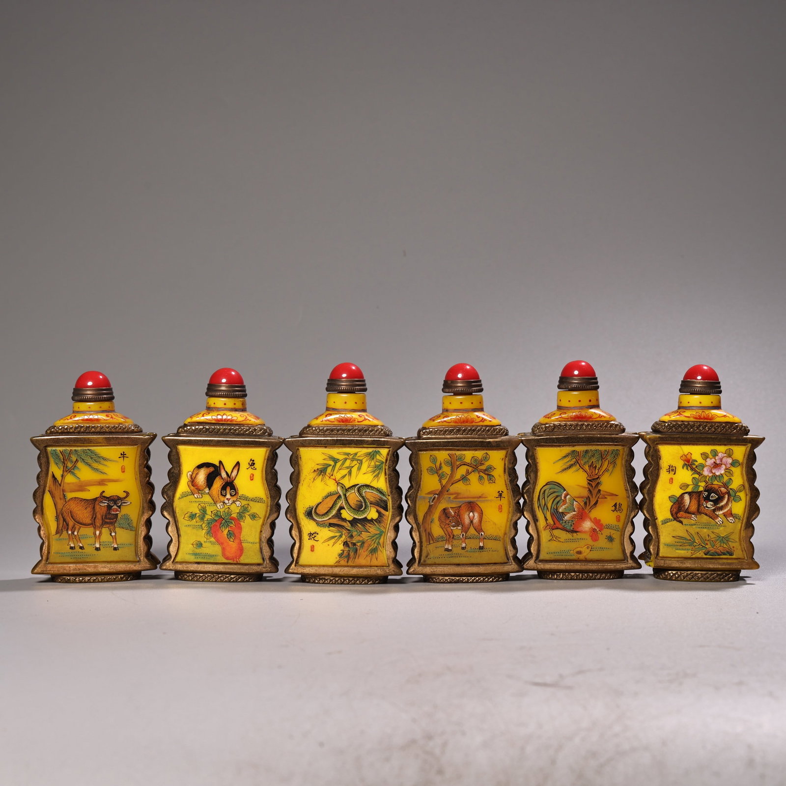 A Set Peking Glass Twelve Zodiac Snuff Bottle (1 of 13)