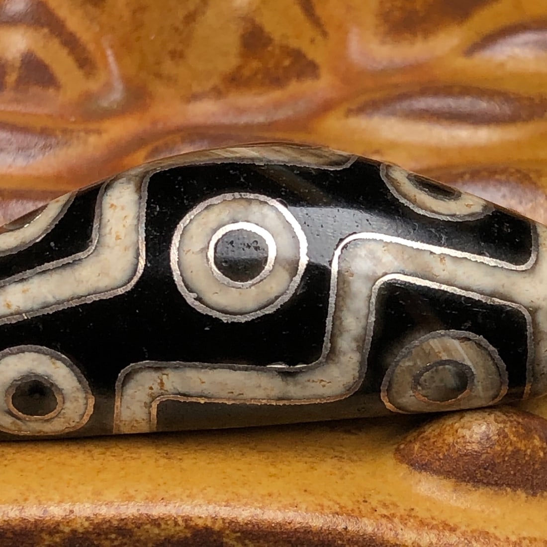 Old Tibetan Nine Eyes DZI Agate Inlay Silver Wire Pendant - 5