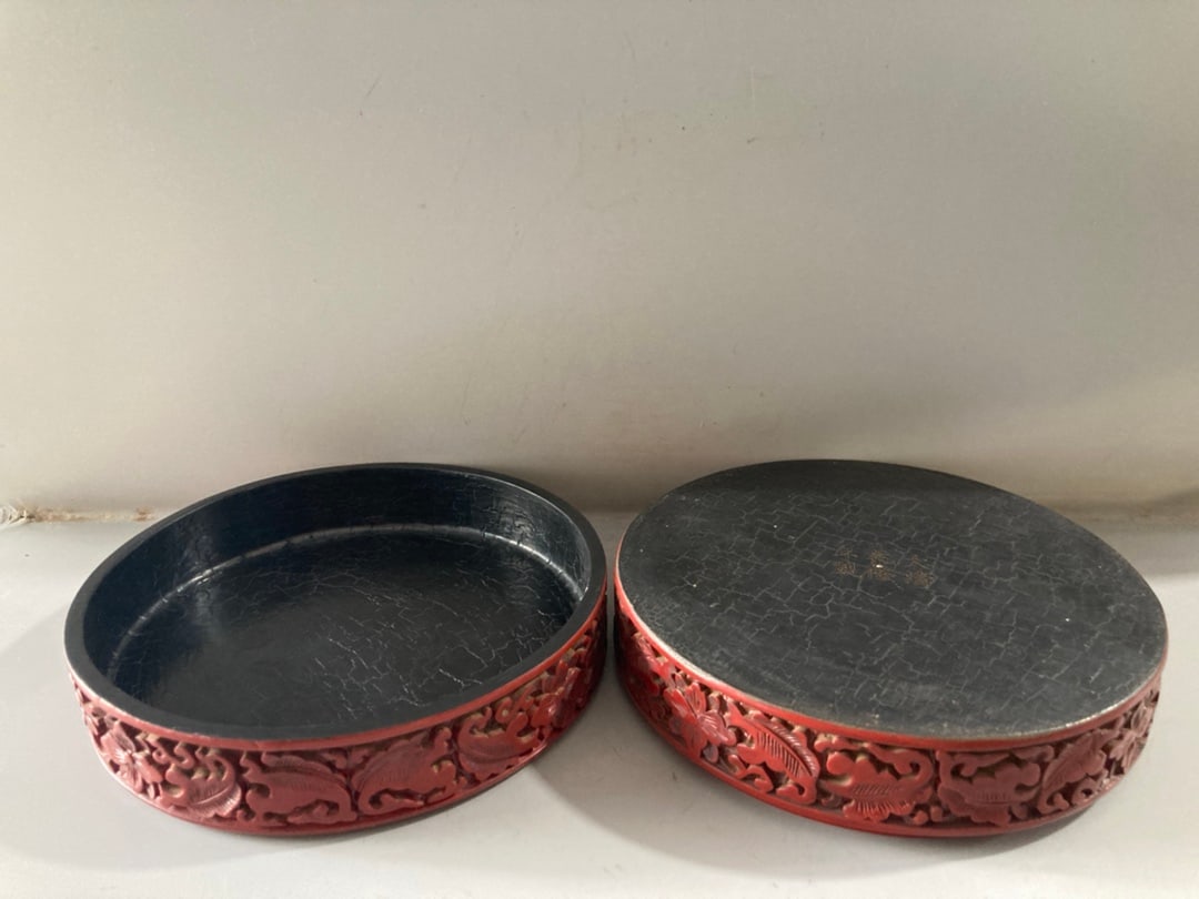 Old Red Lacquerware Jewelry Box - 4