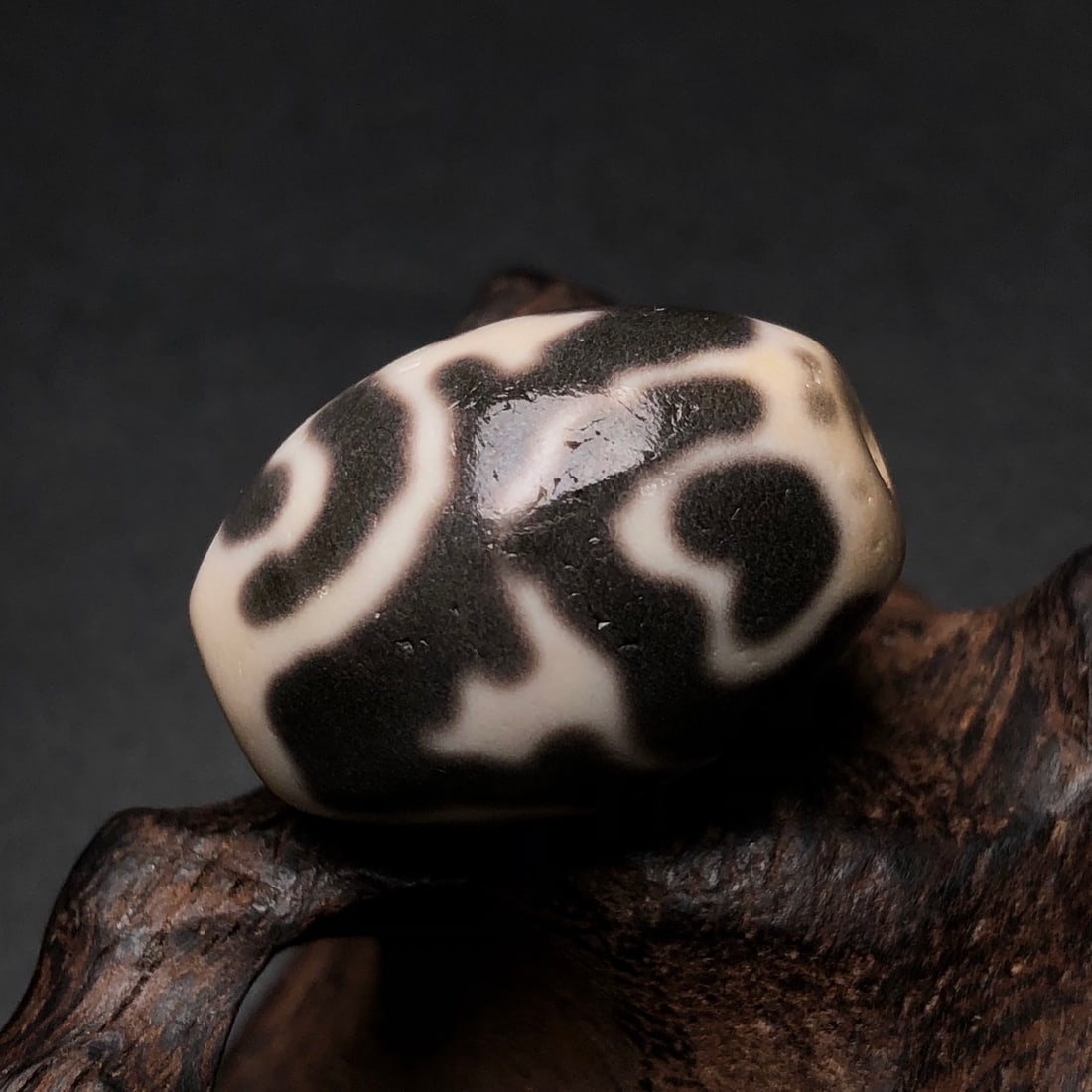 Old Tibetan DZI Agate Pendant - 2