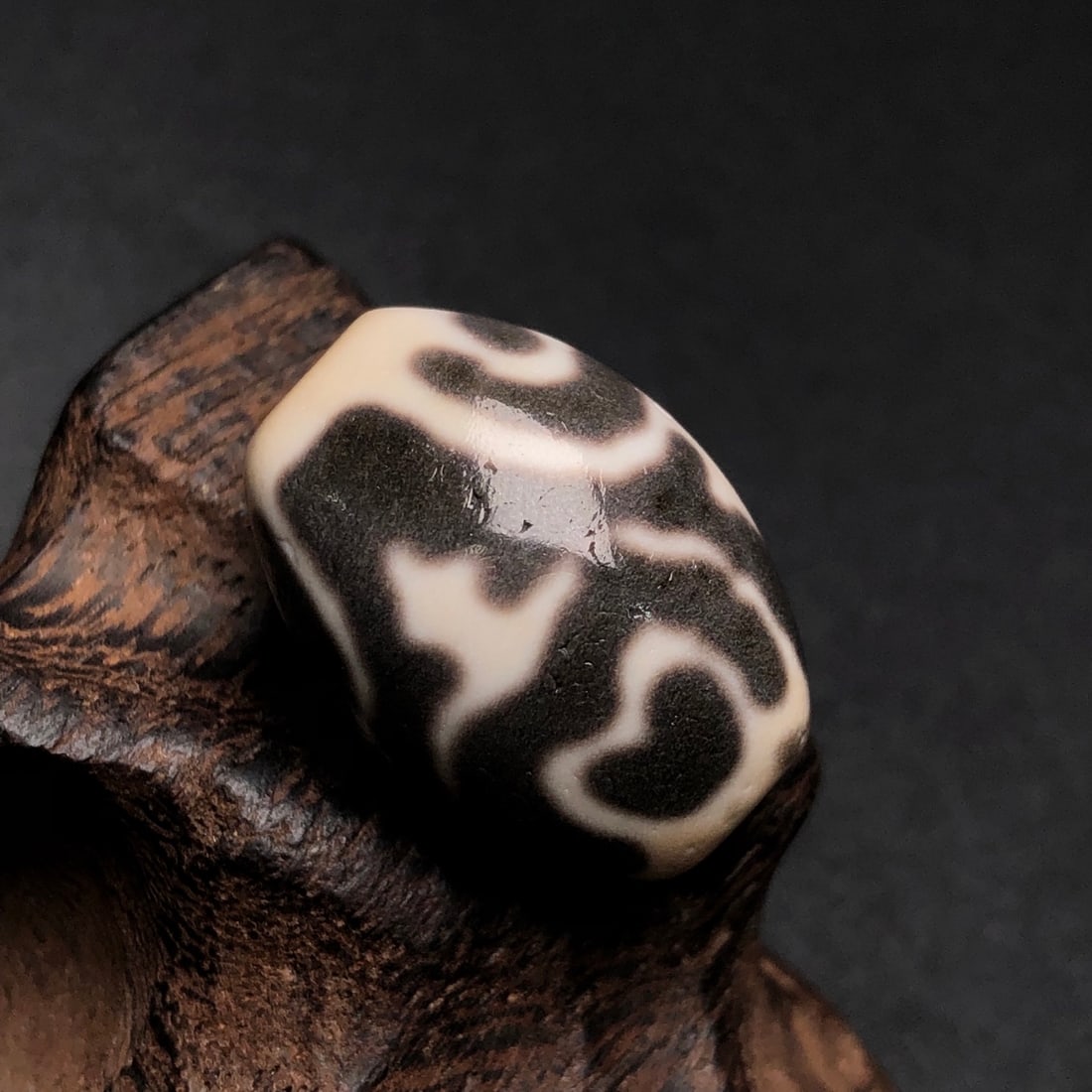 Old Tibetan DZI Agate Pendant - 4