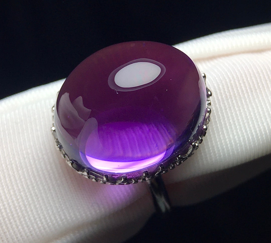 Silver Inlay Amethyst Ring: Title: Silver Inlay Amethyst Ring Origin: Chinese Date/Period: After2026 Materials: Silver,Amethyst Dimensions: 16.5x13.5x11(mm) 0.65x0.53x0.43(inches) Reserve: $199.00 Shipping: Domestic: Shipping