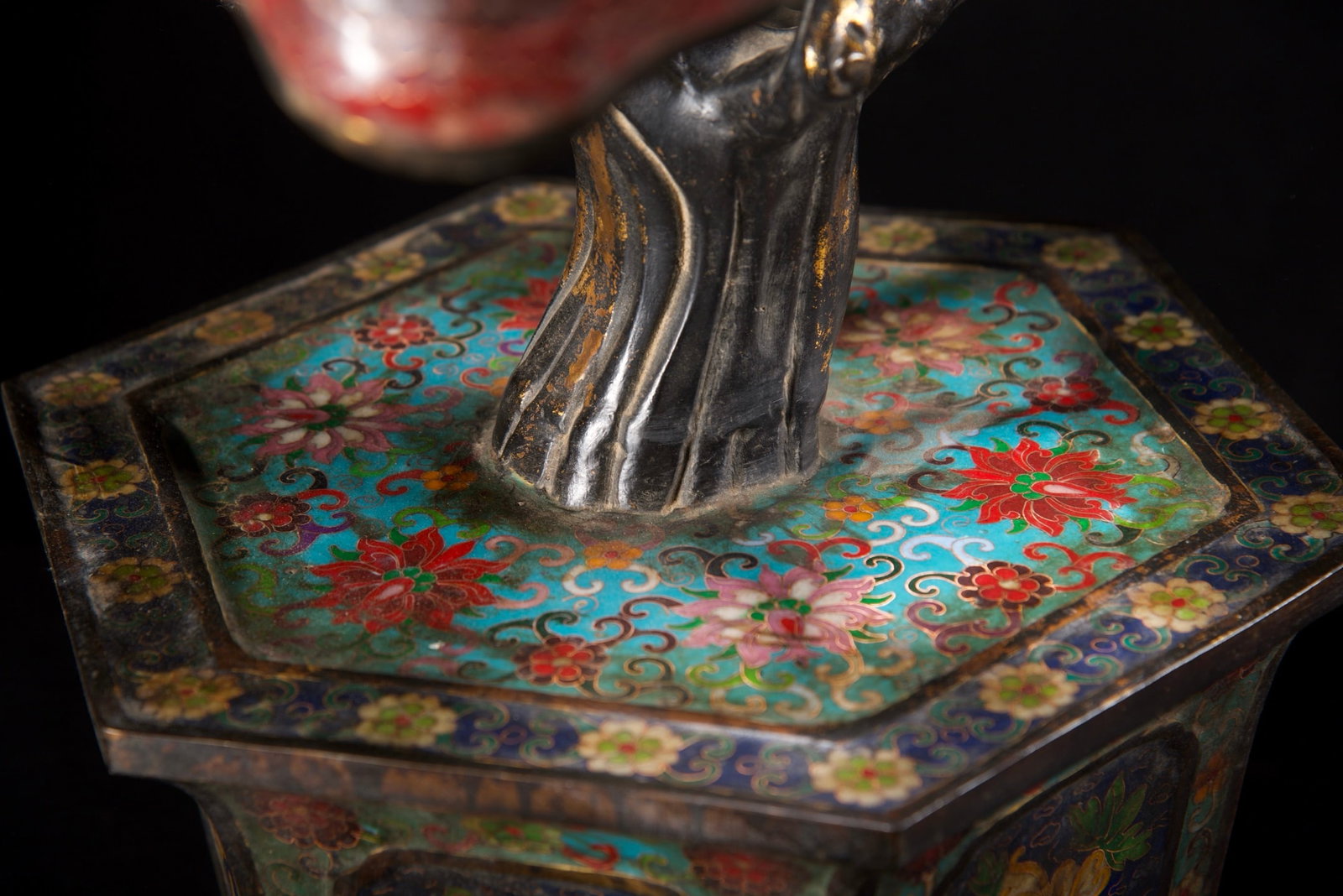 Old Bronze Cloisonne Lingzhi Statue - 4