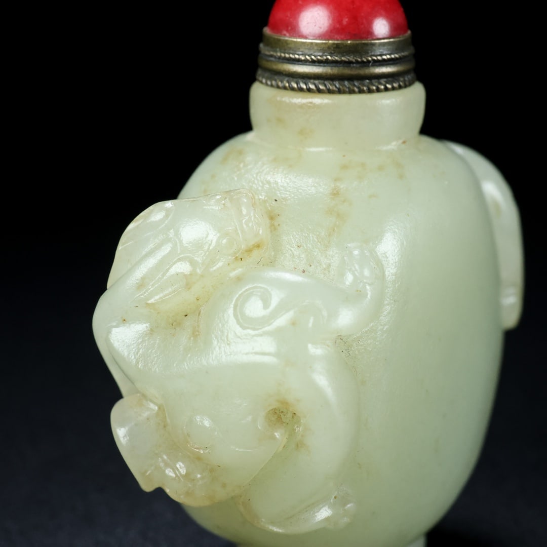 Old Hetian Jade Chi Dragon Snuff Bottle - 6