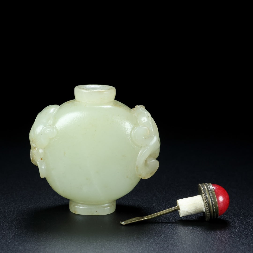 Old Hetian Jade Chi Dragon Snuff Bottle - 8