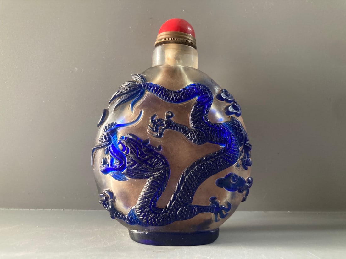 Old Peking Glass Dragon Snuff Bottle - 6
